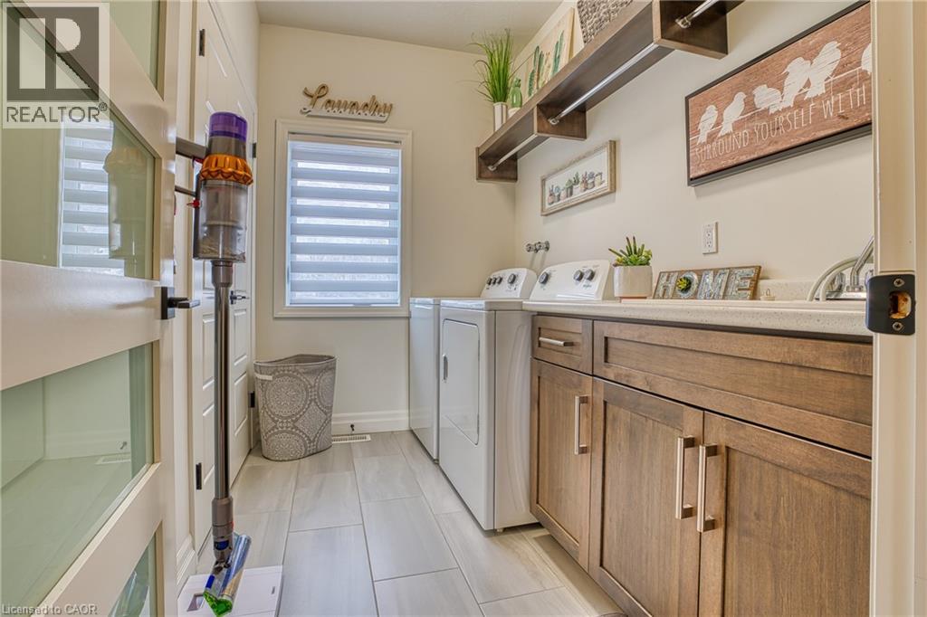 33 Wellington Street S, Ashfield-Colborne-Wawanosh, Ontario  N7A 3X9 - Photo 15 - 40809912