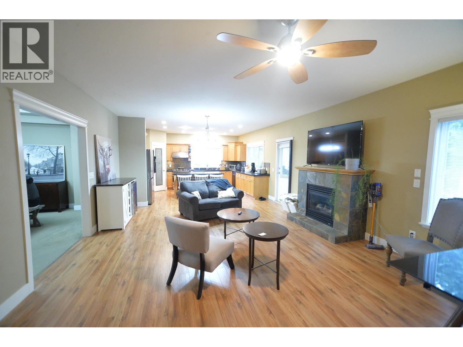 23161 123 Ave Avenue, Maple Ridge, British Columbia  V2X 7Y9 - Photo 7 - R3098648