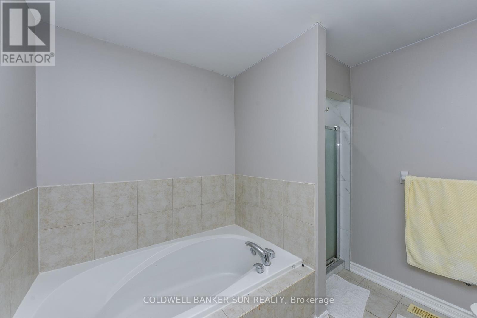21 Sunnyview Road, Brampton, Ontario  L7A 3E4 - Photo 33 - W12583302