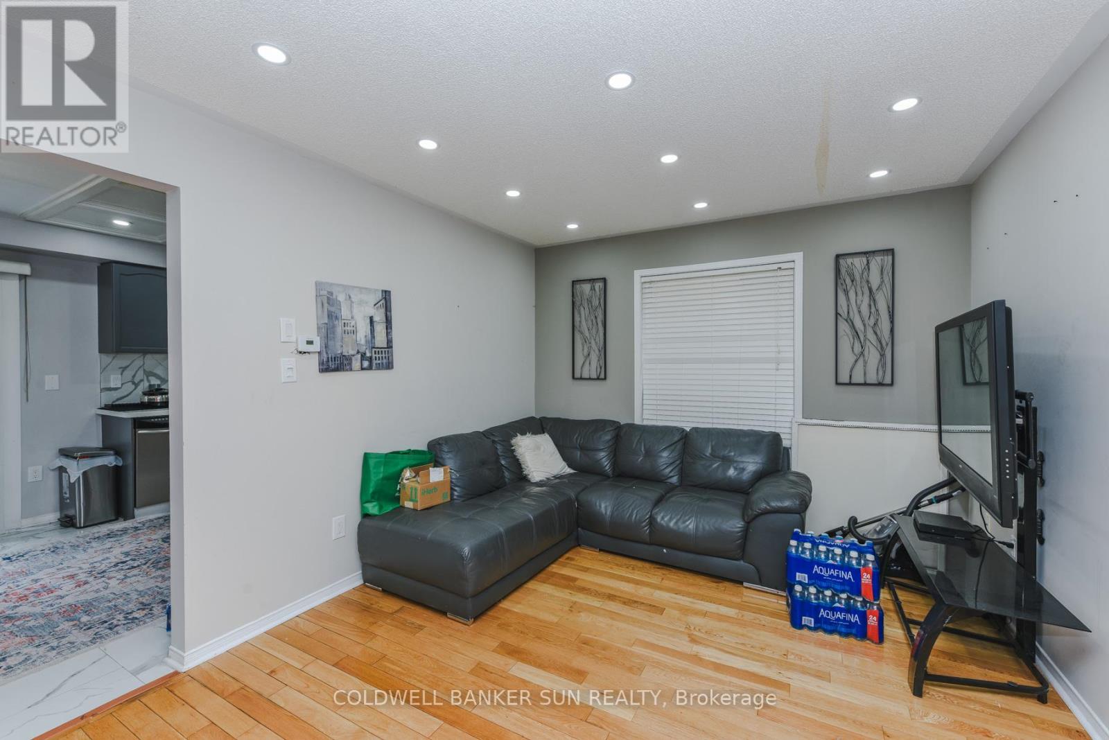 21 Sunnyview Road, Brampton, Ontario  L7A 3E4 - Photo 6 - W12583302