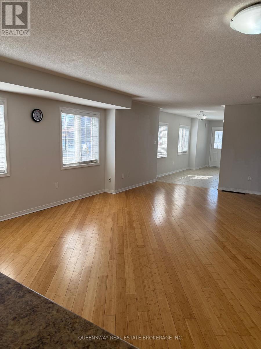 Upper - 514 Candlestick Circle, Mississauga (Hurontario), Ontario  L4Z 0B2 - Photo 9 - W12776940