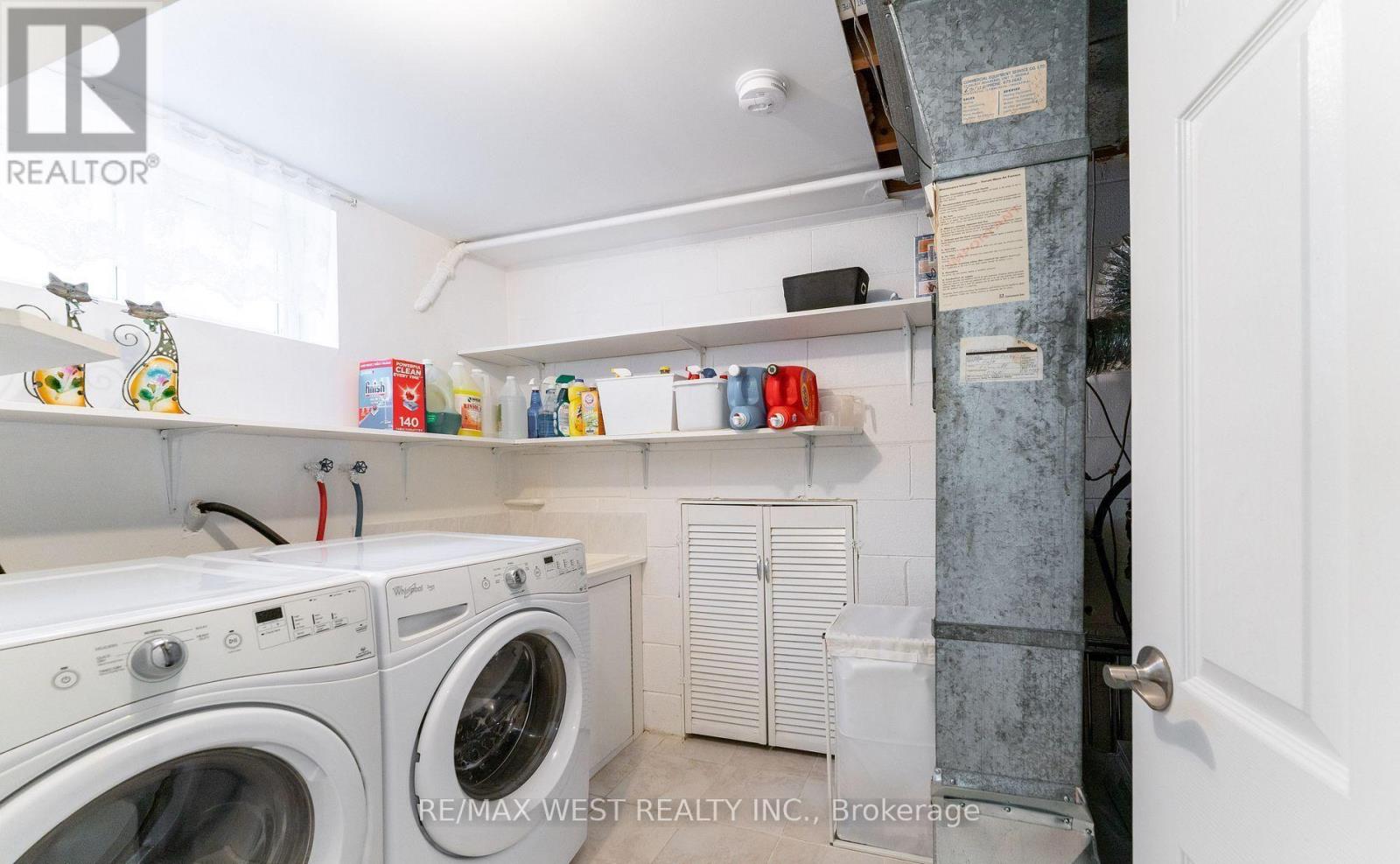 11 Farley Crescent, Toronto, Ontario  M9R 2A5 - Photo 23 - W12835902