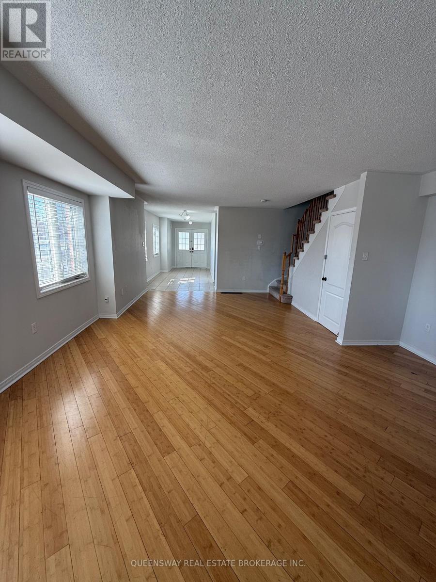 Upper - 514 Candlestick Circle, Mississauga (Hurontario), Ontario  L4Z 0B2 - Photo 4 - W12776940