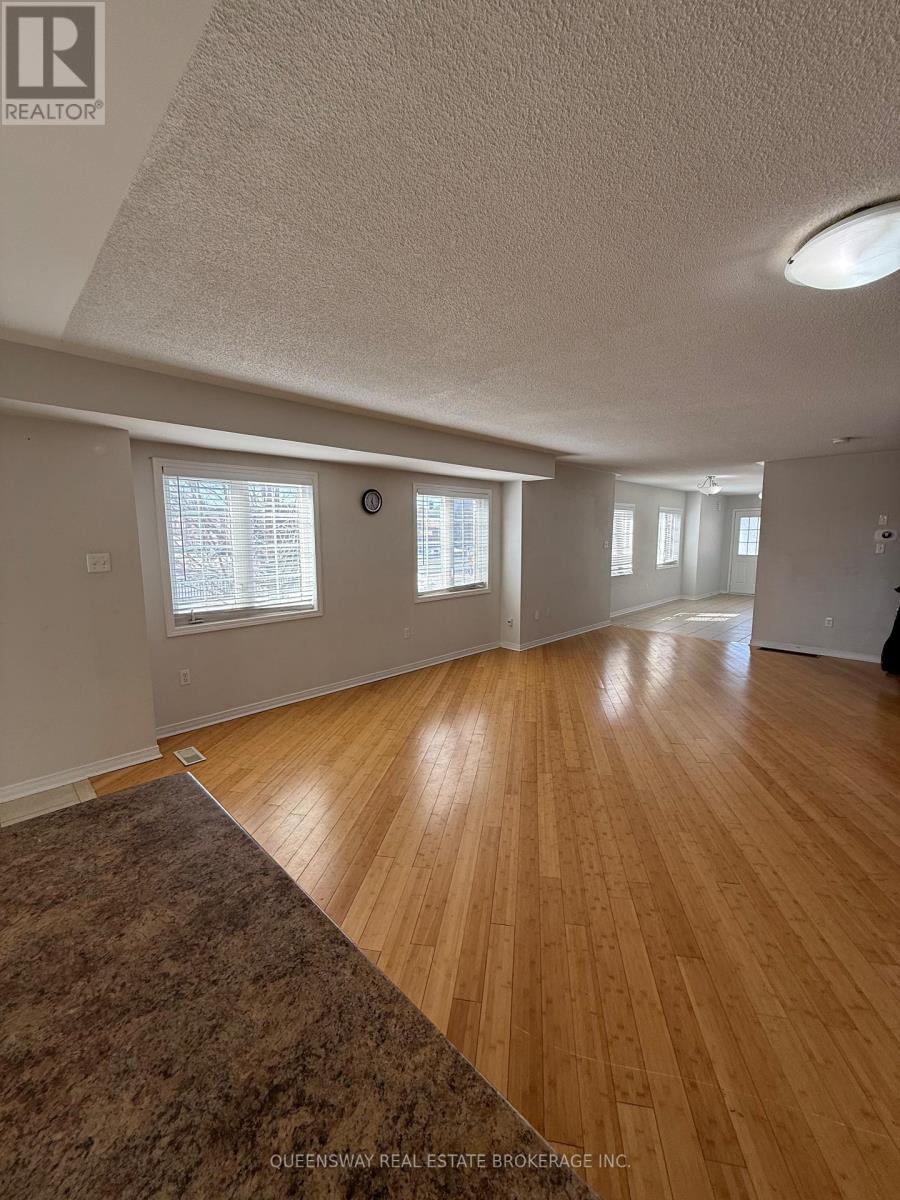 Upper - 514 Candlestick Circle, Mississauga (Hurontario), Ontario  L4Z 0B2 - Photo 8 - W12776940