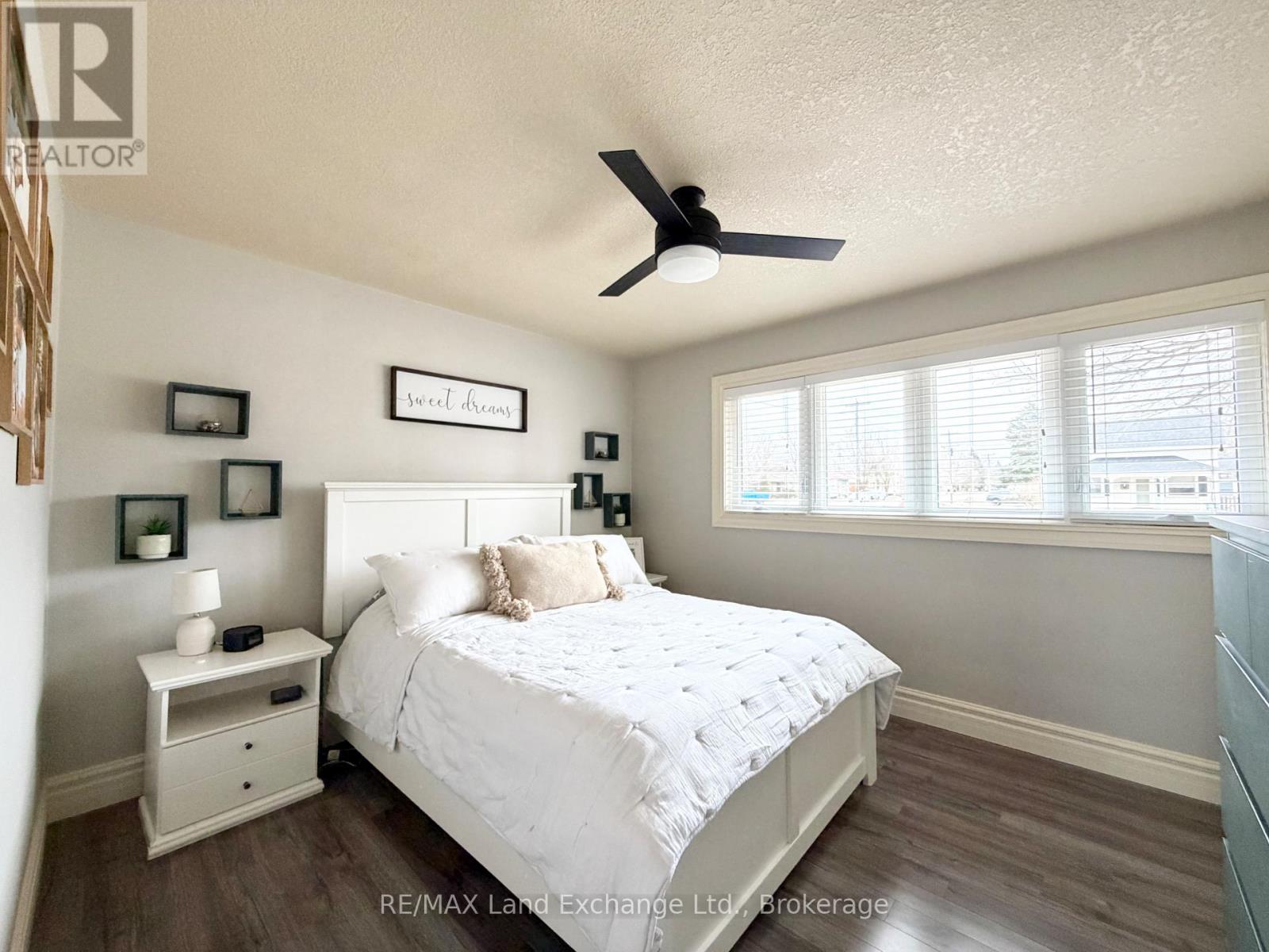 770 Bricker Street, Saugeen Shores, Ontario  N0H 2C3 - Photo 12 - X12871292