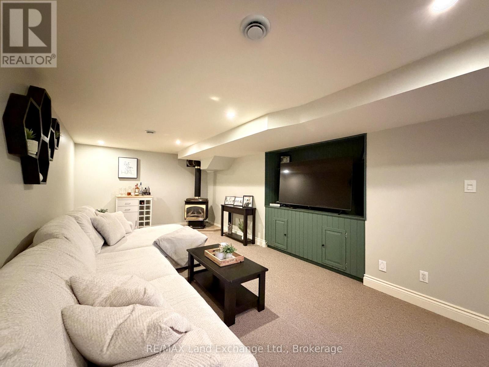 770 Bricker Street, Saugeen Shores, Ontario  N0H 2C3 - Photo 20 - X12871292