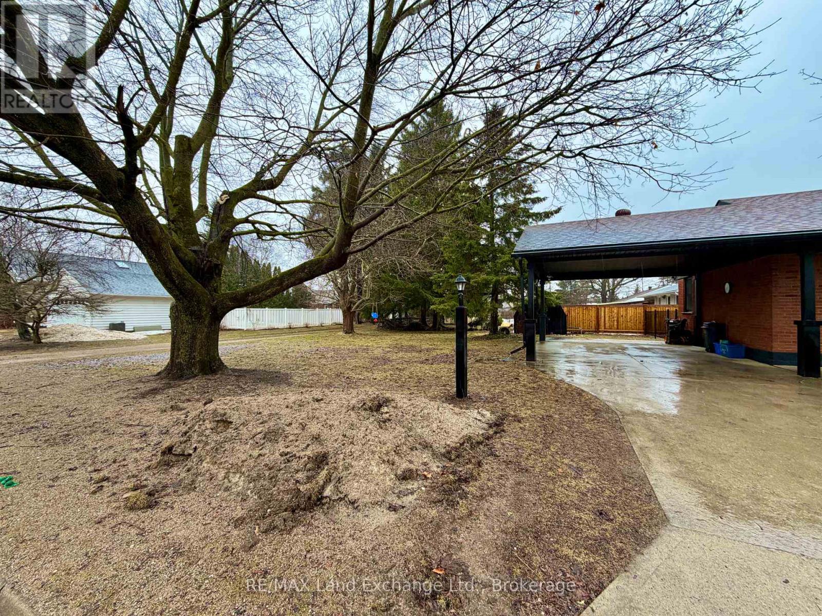 770 Bricker Street, Saugeen Shores, Ontario  N0H 2C3 - Photo 30 - X12871292