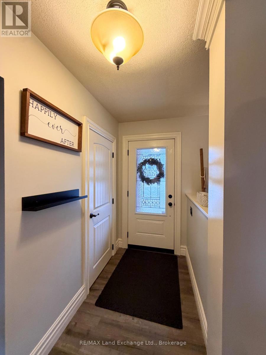 770 Bricker Street, Saugeen Shores, Ontario  N0H 2C3 - Photo 4 - X12871292