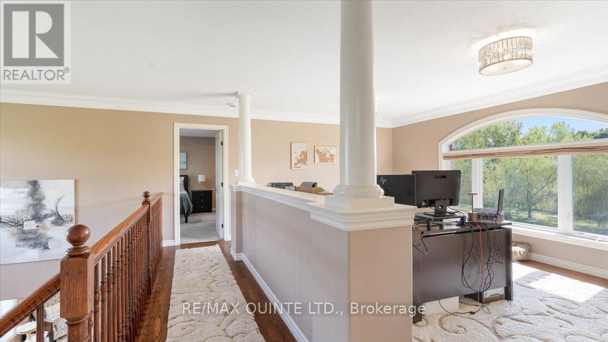 39 Deerfield Court, Prince Edward County (Ameliasburg Ward), Ontario  K8N 4Z1 - Photo 34 - X12871300