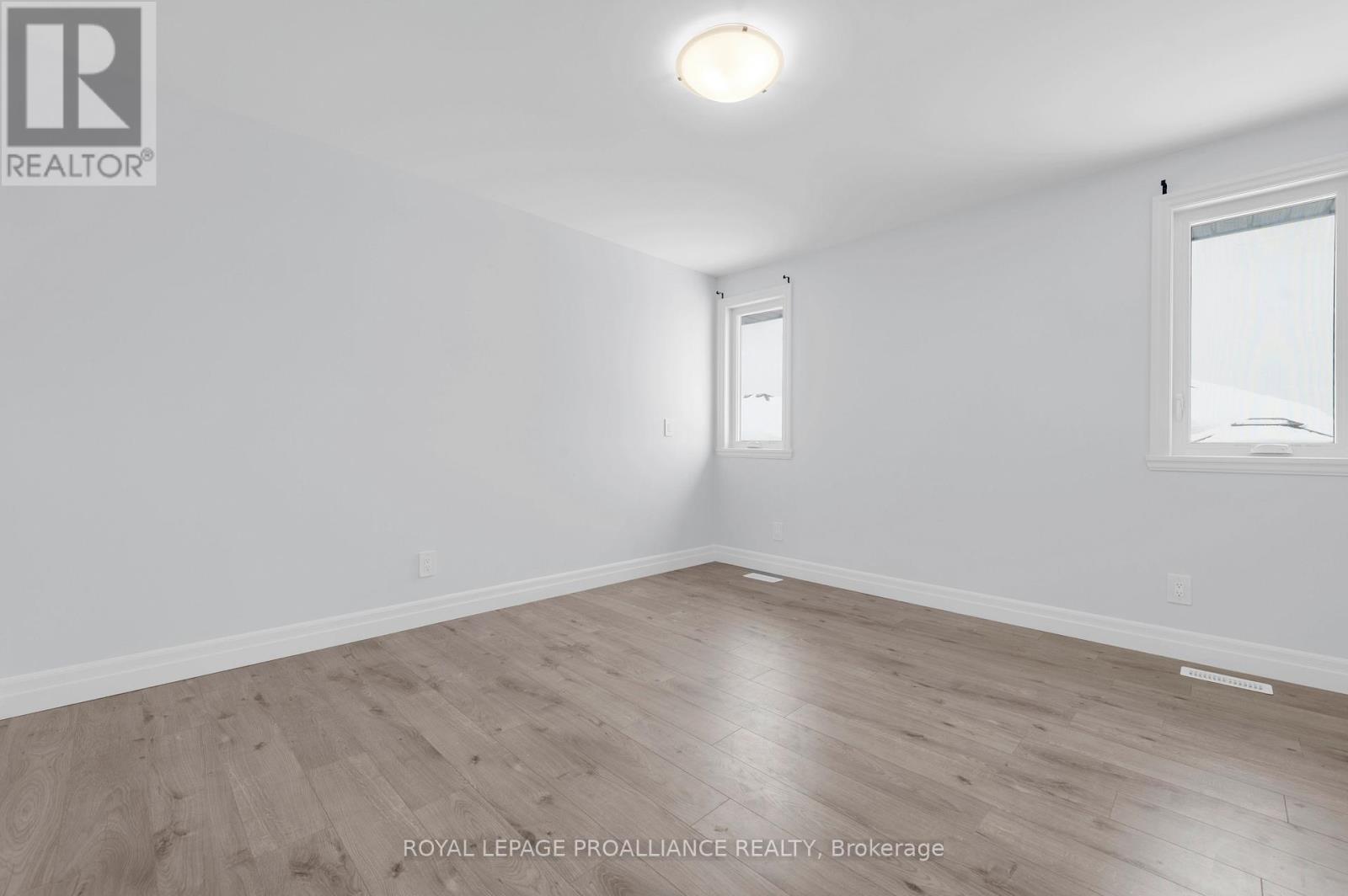 29 Cedar Park Crescent, Quinte West, Ontario  K8V 0J1 - Photo 24 - X12871364