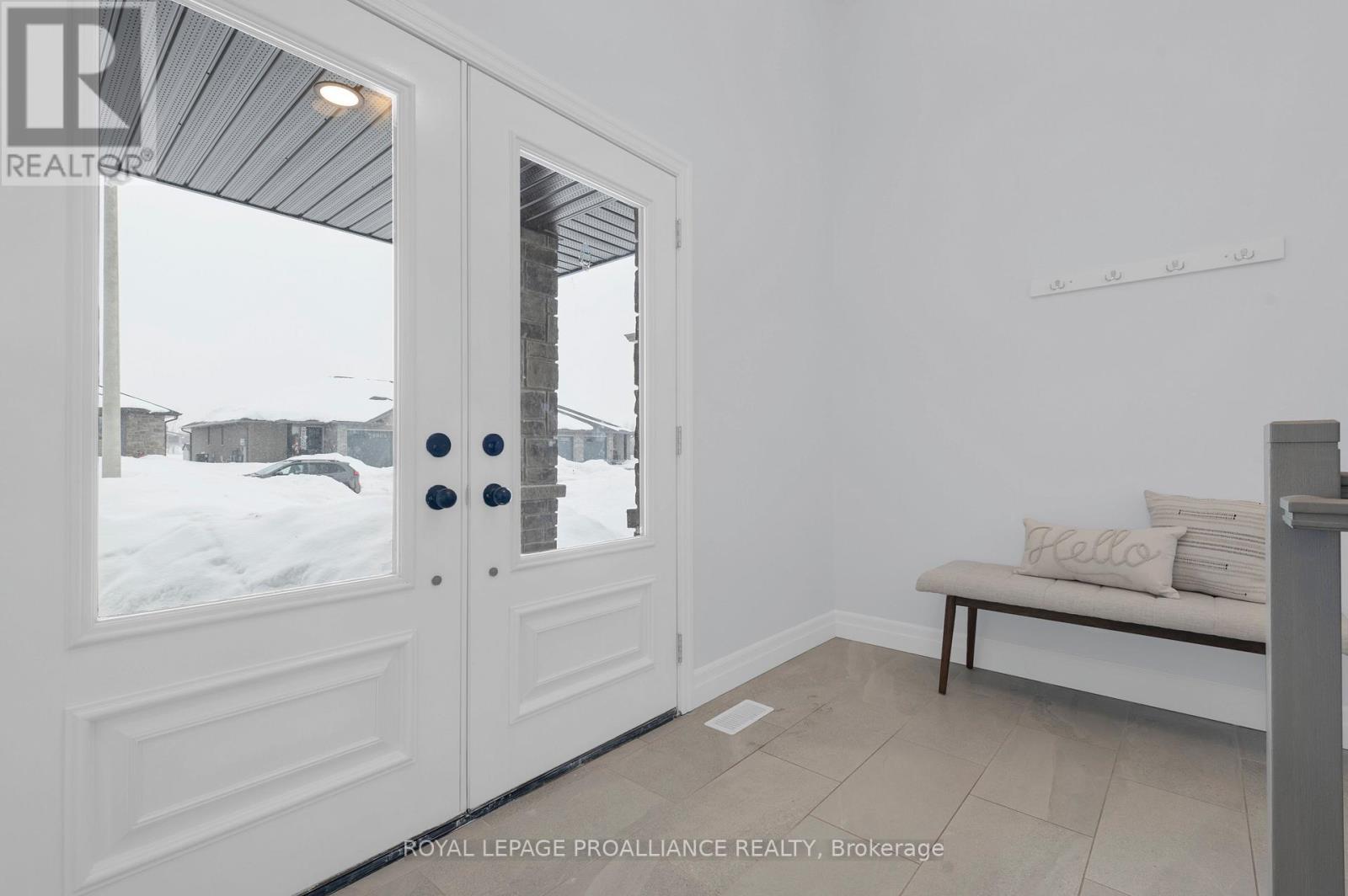 29 Cedar Park Crescent, Quinte West, Ontario  K8V 0J1 - Photo 7 - X12871364