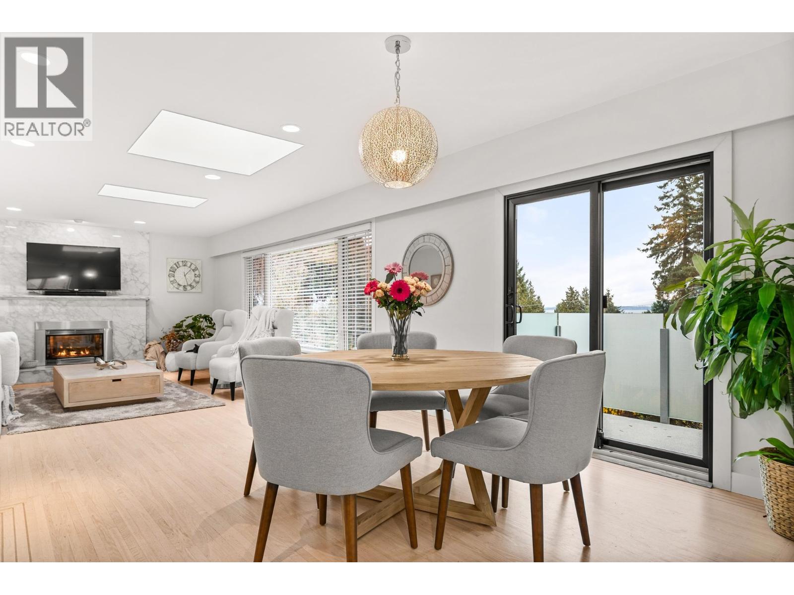 1017 Walalee Drive, Delta, British Columbia  V4M 2L9 - Photo 15 - R3098649