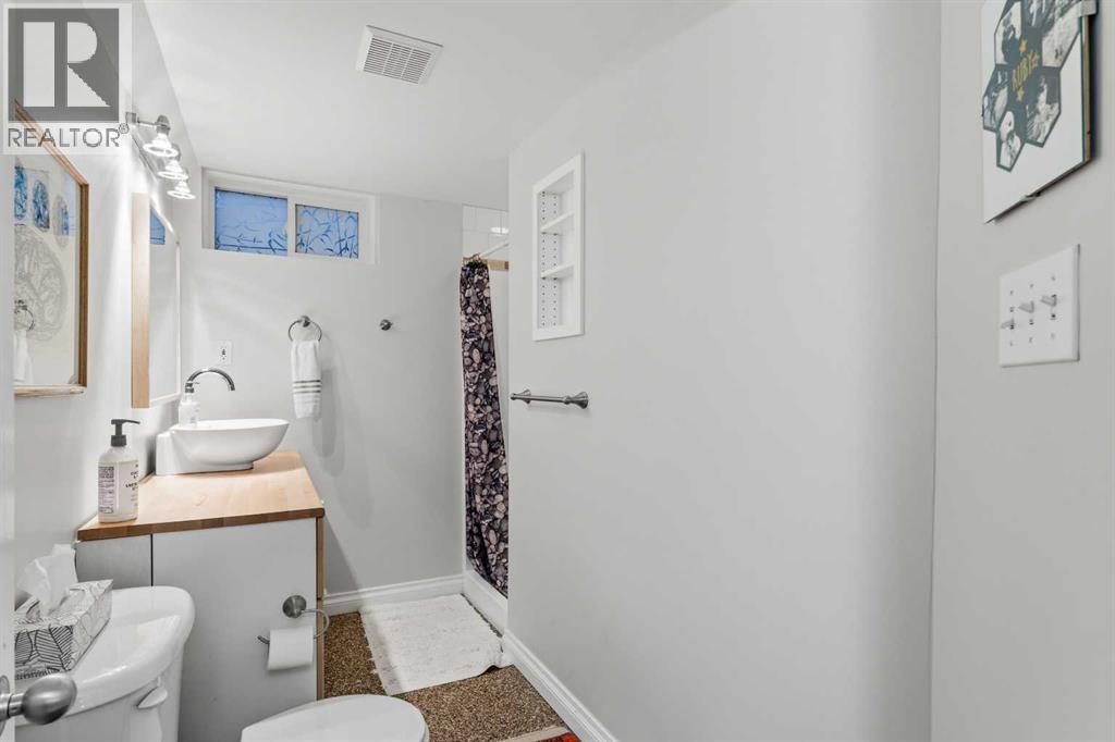 3424 58 Avenue Sw, Calgary, Alberta  T3E 5H6 - Photo 28 - A2291376