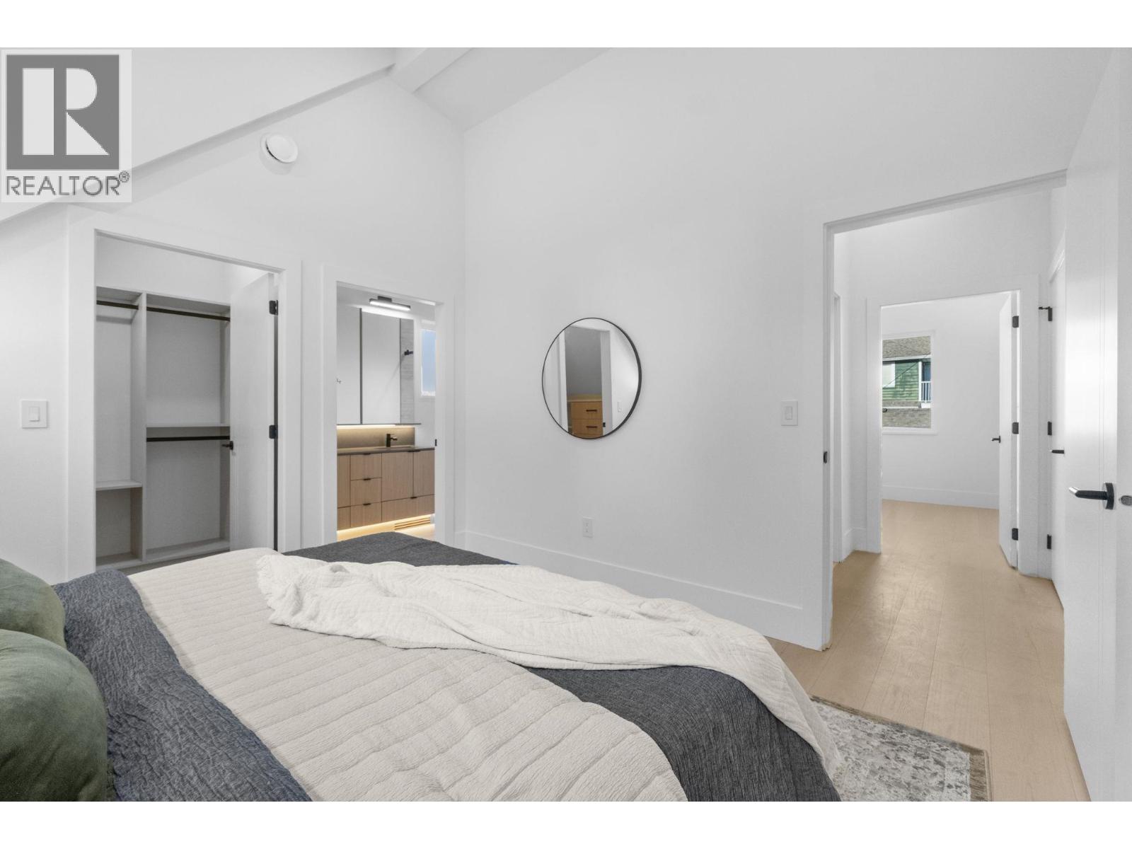 1947 E 13th Avenue, Vancouver, British Columbia  V5N 2C3 - Photo 5 - R3097773