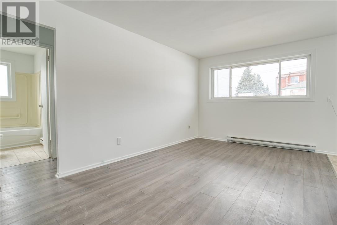 506 Lasalle Boulevard Unit# 2, Sudbury, Ontario  P3A 1W9 - Photo 3 - 2126750