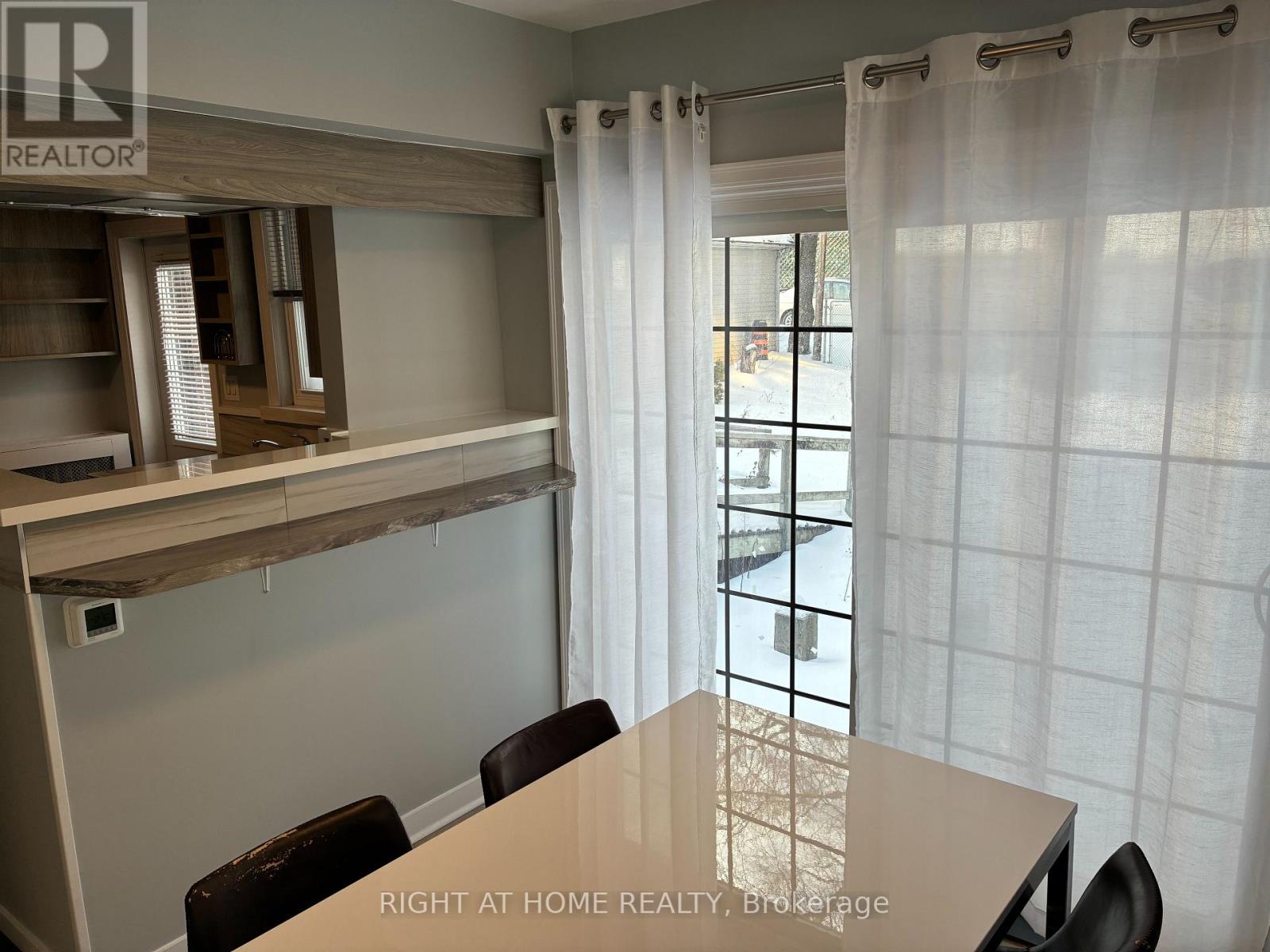 Main Floor - 36 Lawrence Avenue W, Toronto, Ontario  M5M 1A2 - Photo 4 - C12871250