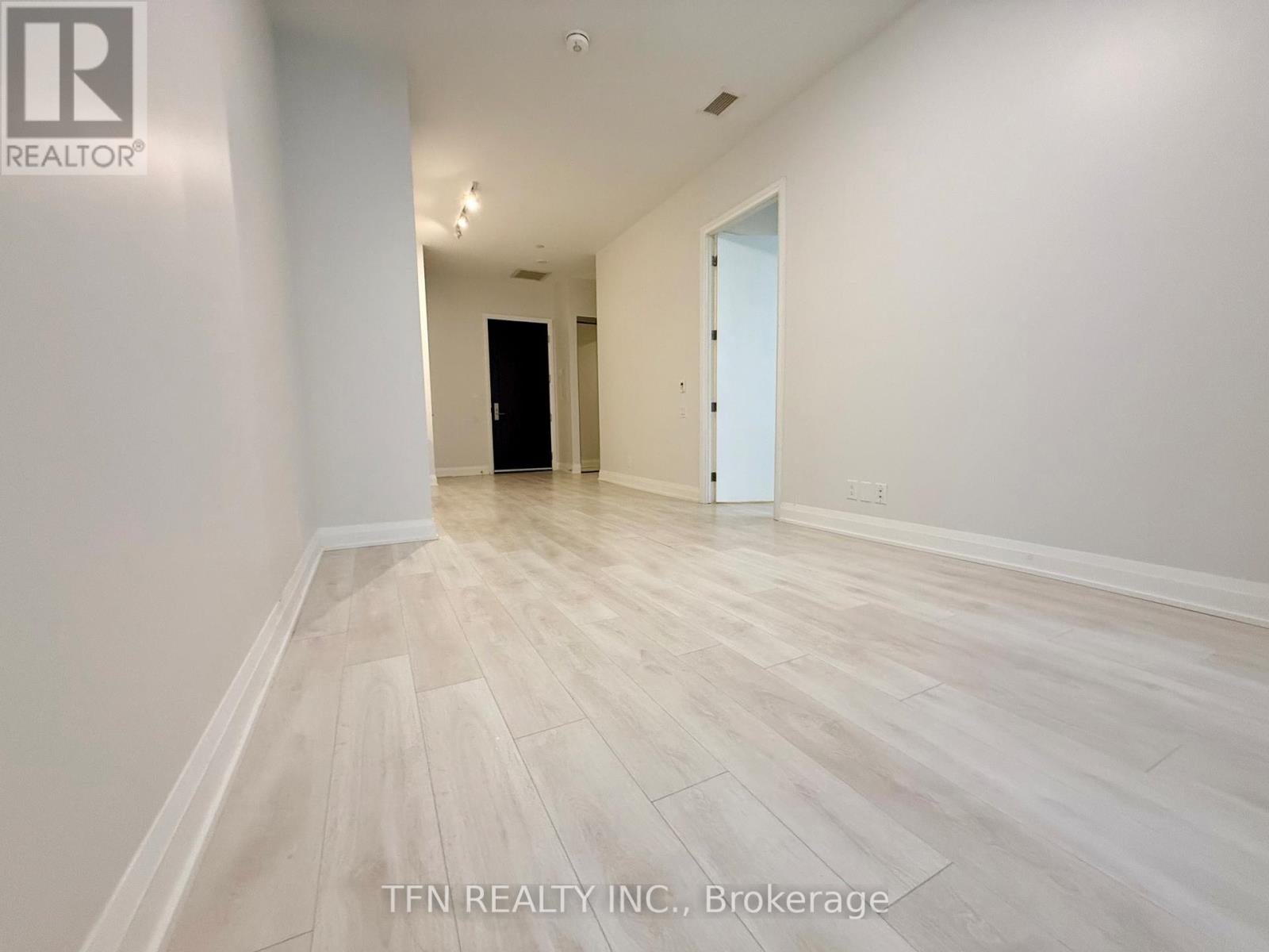 216 - 33 Frederick Todd Way N, Toronto, Ontario  M4G 0C9 - Photo 5 - C12871252