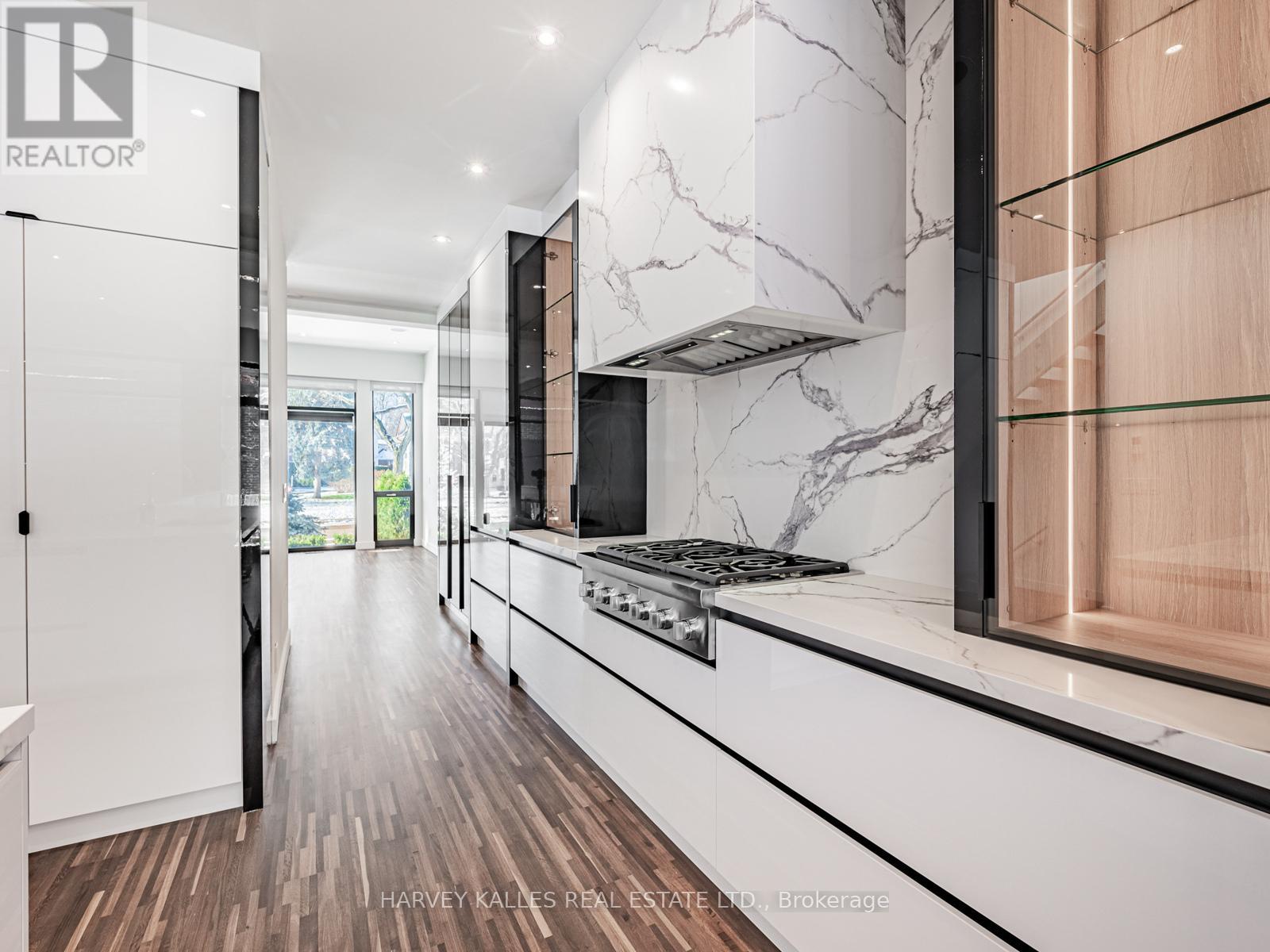 5 Braemar Avenue, Toronto, Ontario  M5P 2L1 - Photo 11 - C12871332