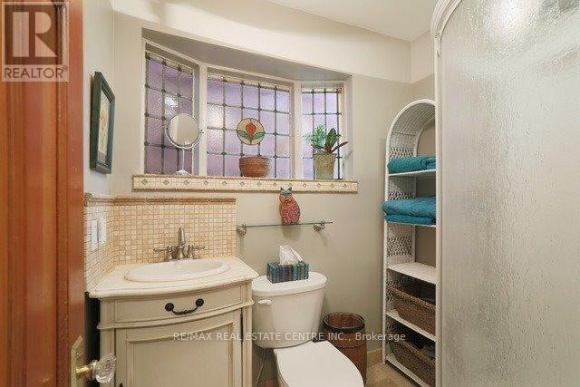 1 Hiawatha (Main) Road, Toronto, Ontario  M4L 2X7 - Photo 7 - E12871352