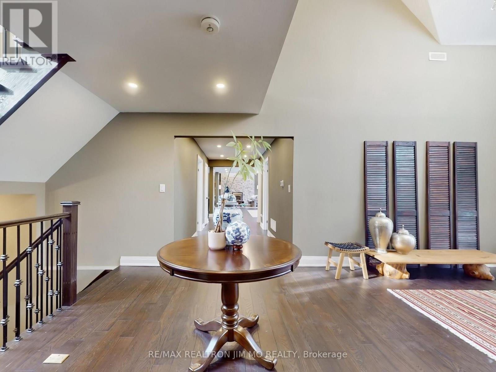 1785 Davis Drive W, King, Ontario  L3Y 4V9 - Photo 16 - N12869374