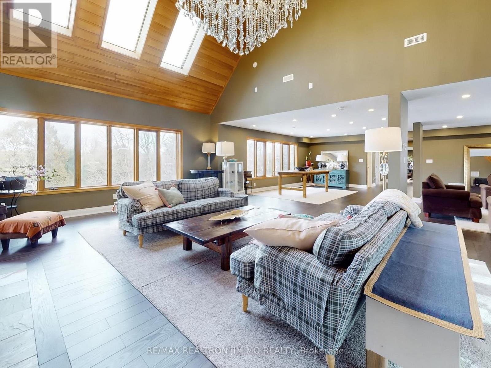 1785 Davis Drive W, King, Ontario  L3Y 4V9 - Photo 22 - N12869374