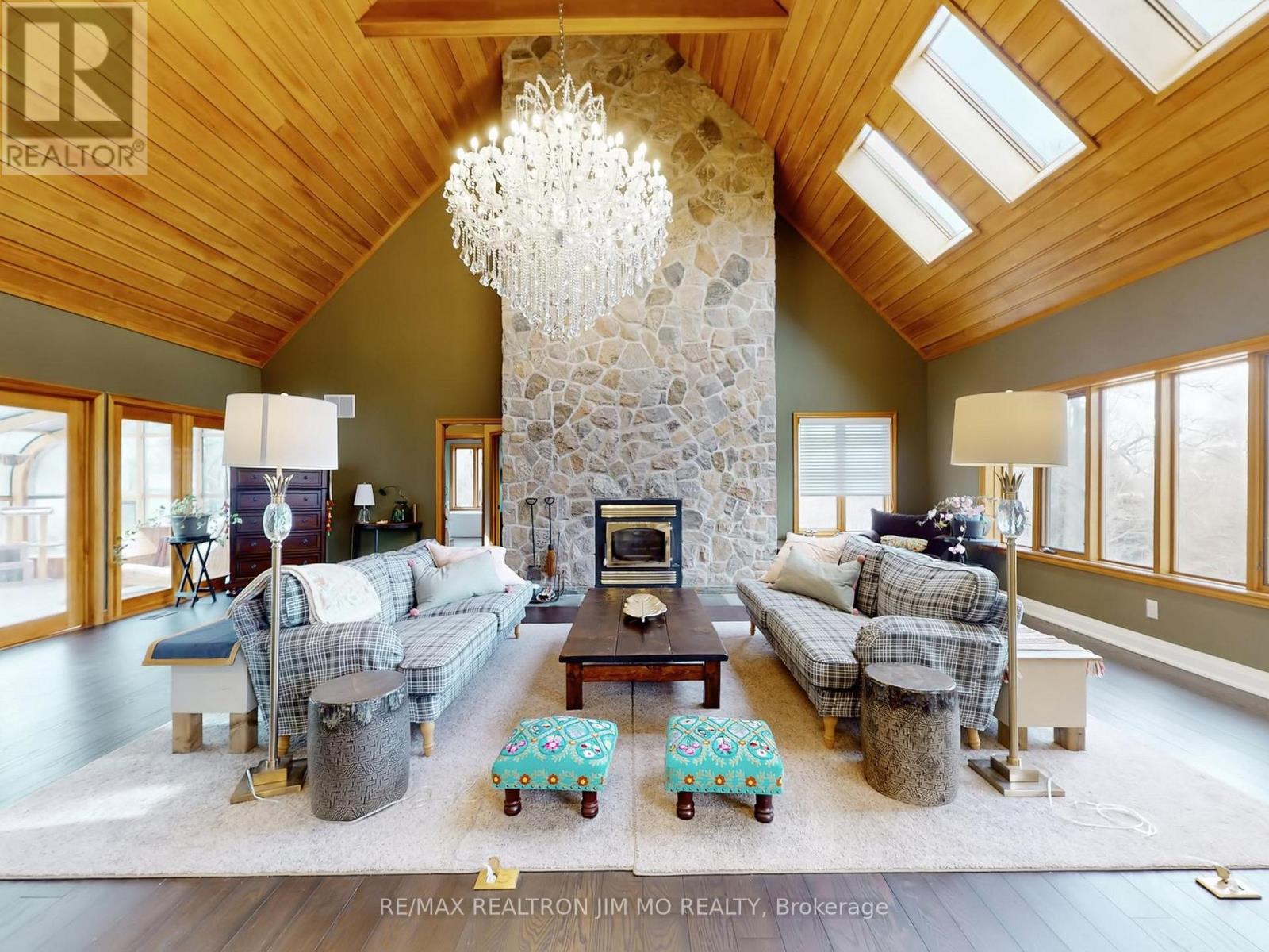 1785 Davis Drive W, King, Ontario  L3Y 4V9 - Photo 20 - N12869374