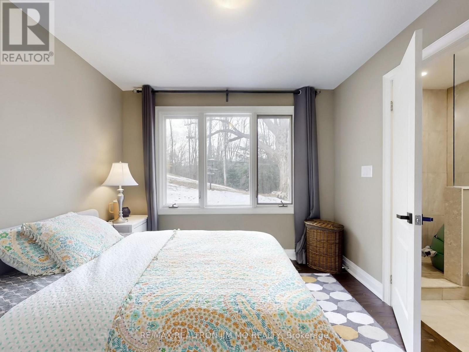 1785 Davis Drive W, King, Ontario  L3Y 4V9 - Photo 30 - N12869374