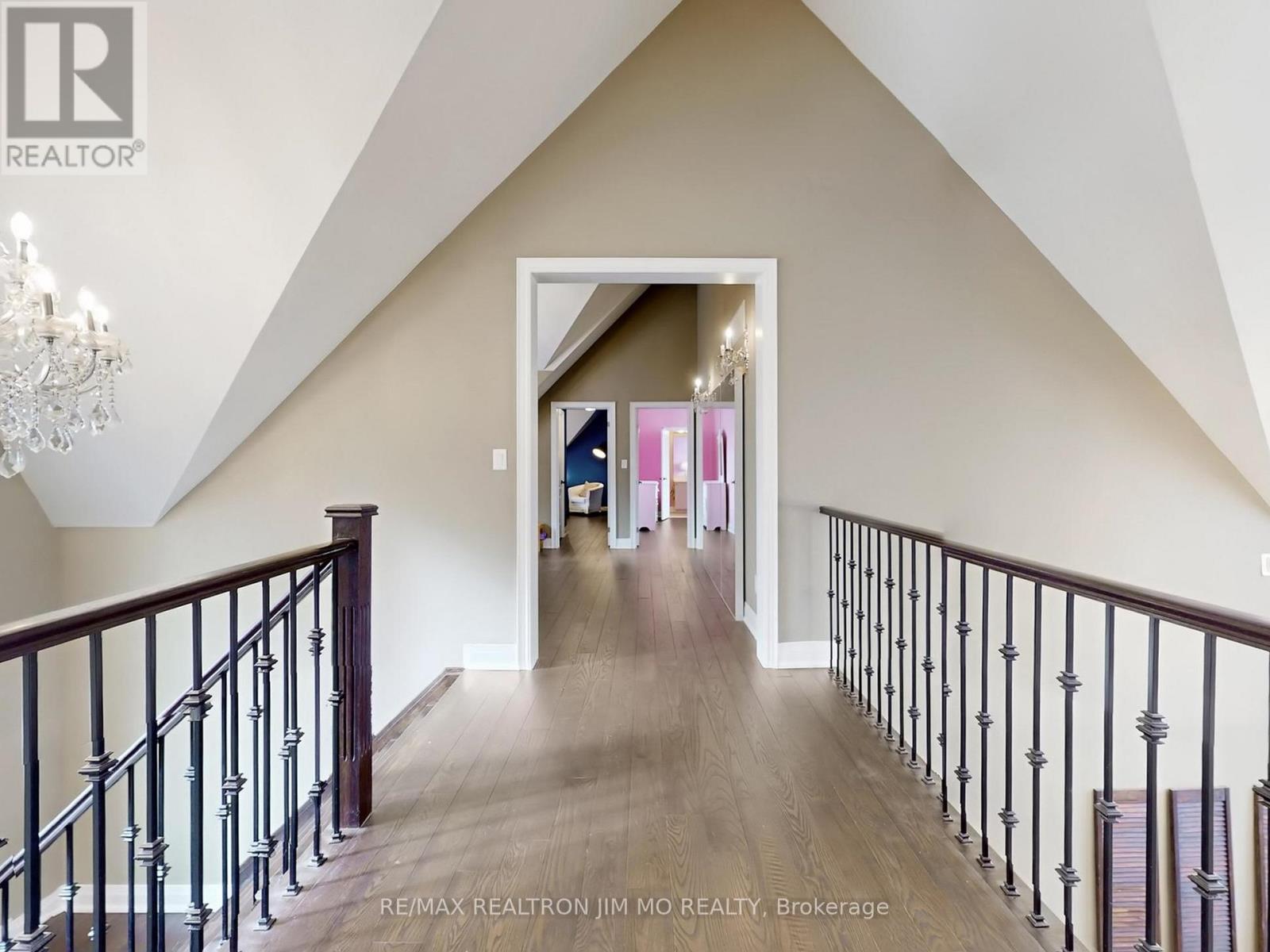 1785 Davis Drive W, King, Ontario  L3Y 4V9 - Photo 33 - N12869374