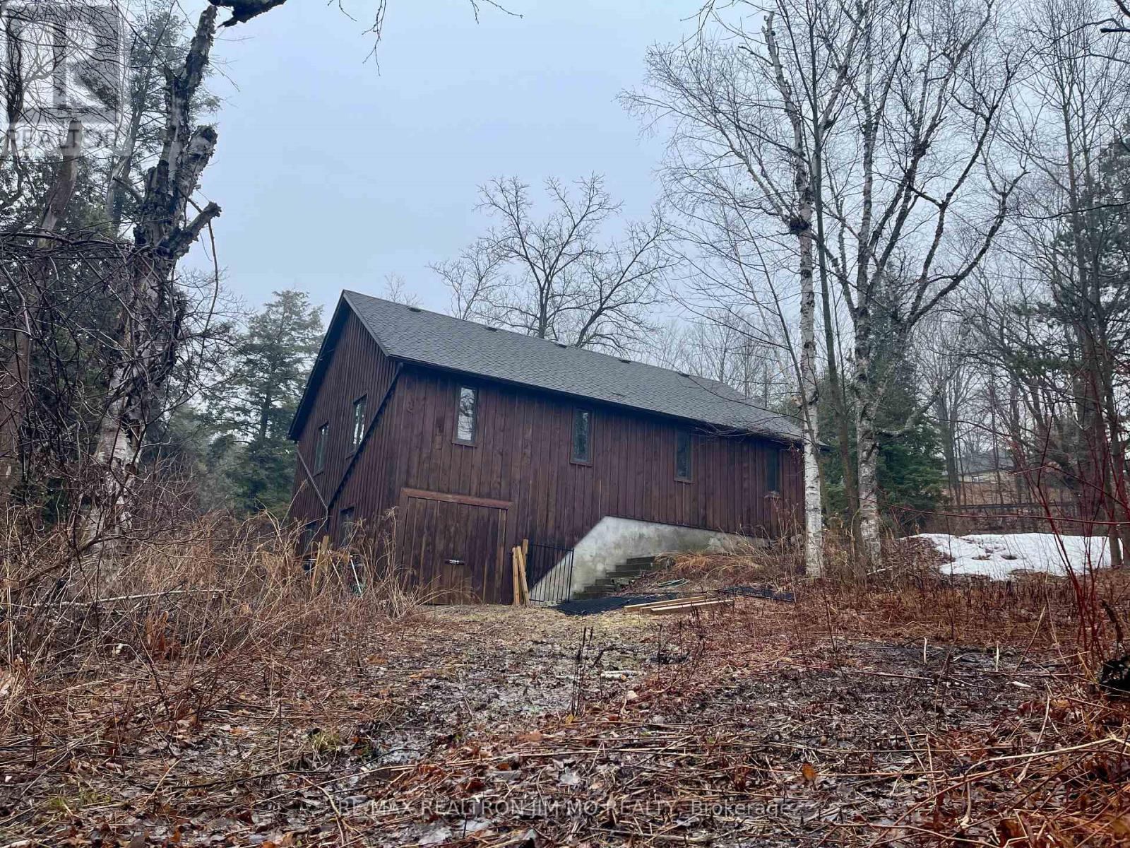 1785 Davis Drive W, King, Ontario  L3Y 4V9 - Photo 49 - N12869374