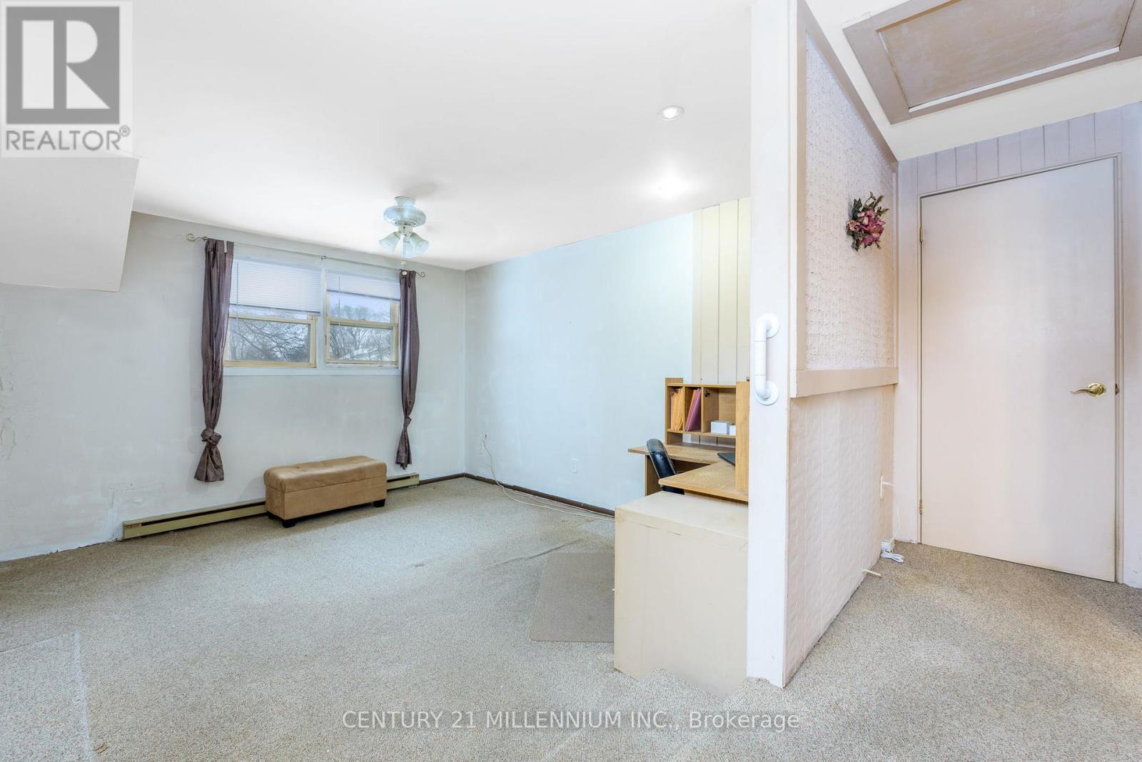 9 Crestview Avenue, Brampton, Ontario  L6W 2R7 - Photo 13 - W12784442