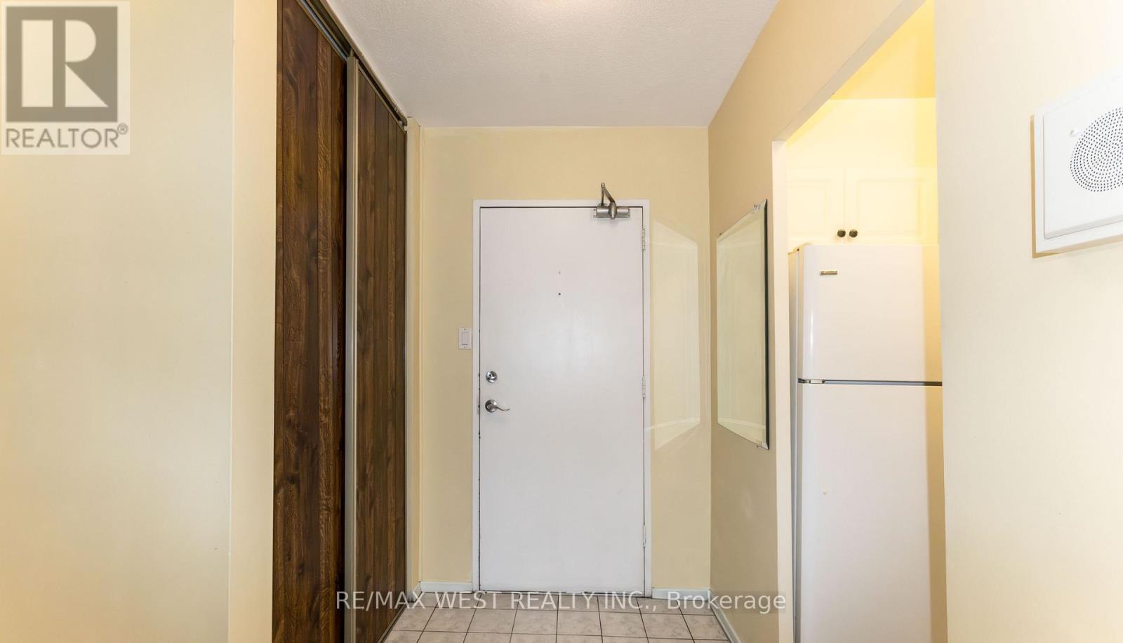 1509 - 85 Emmett Avenue, Toronto, Ontario  M6M 5A2 - Photo 19 - W12817486