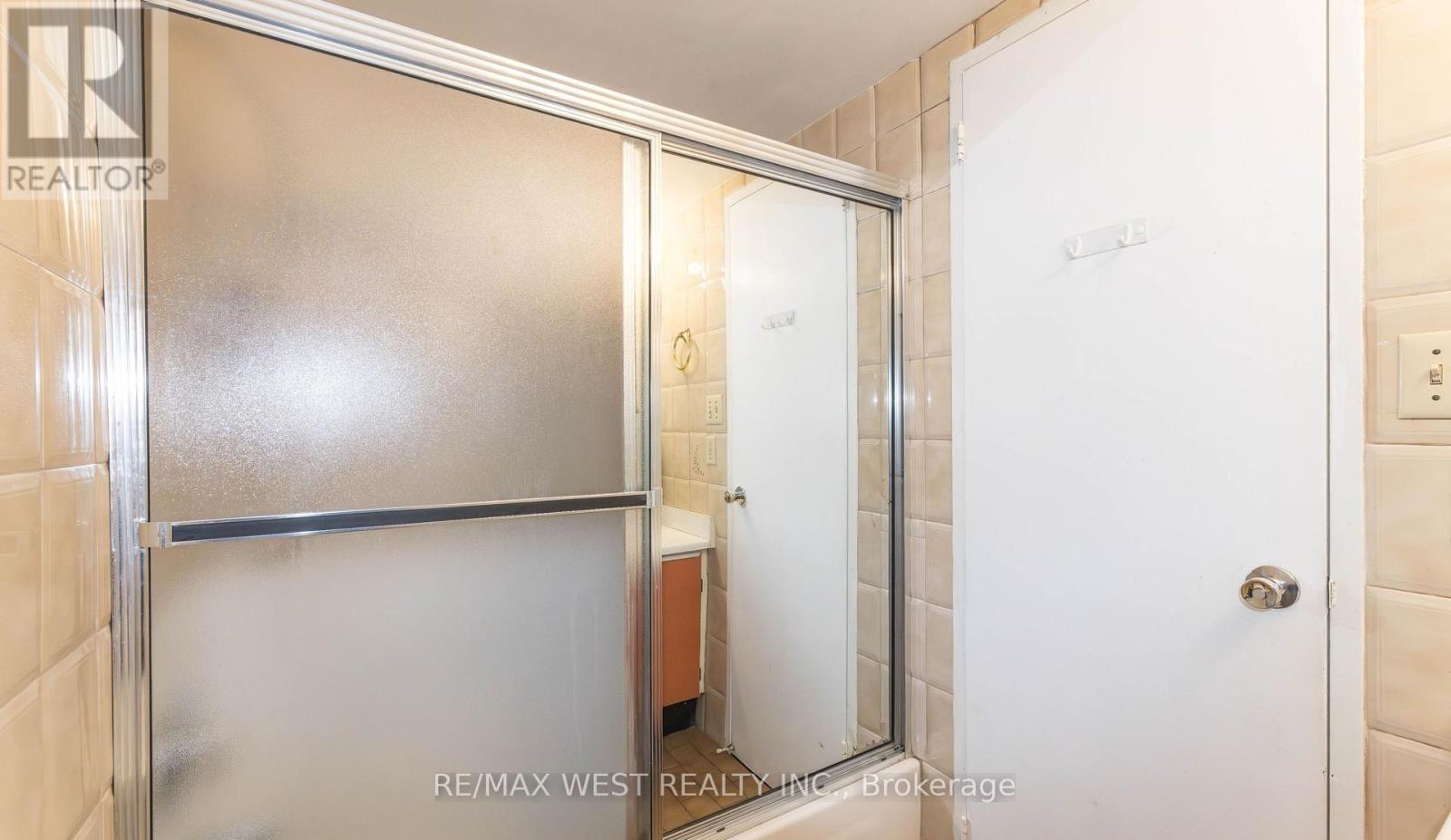 1509 - 85 Emmett Avenue, Toronto, Ontario  M6M 5A2 - Photo 28 - W12817486