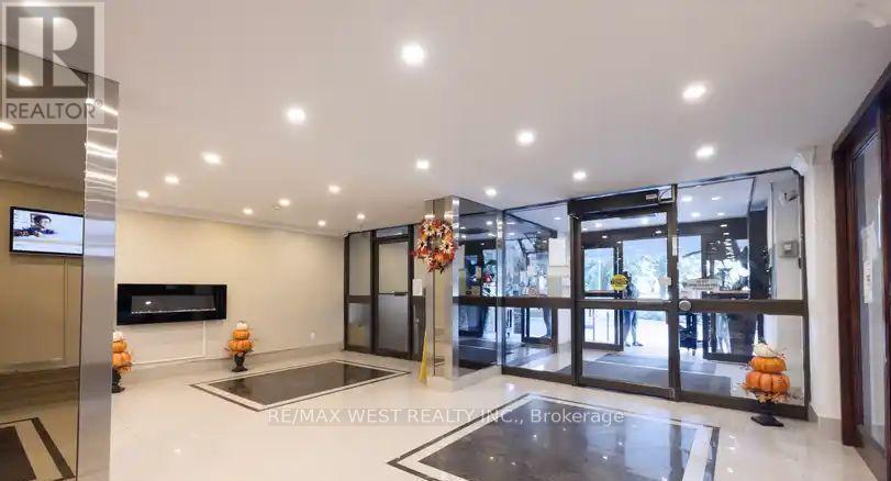 1509 - 85 Emmett Avenue, Toronto, Ontario  M6M 5A2 - Photo 6 - W12817486