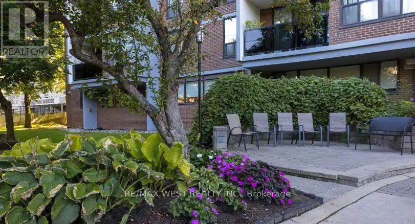 1509 - 85 Emmett Avenue, Toronto, Ontario  M6M 5A2 - Photo 4 - W12817486