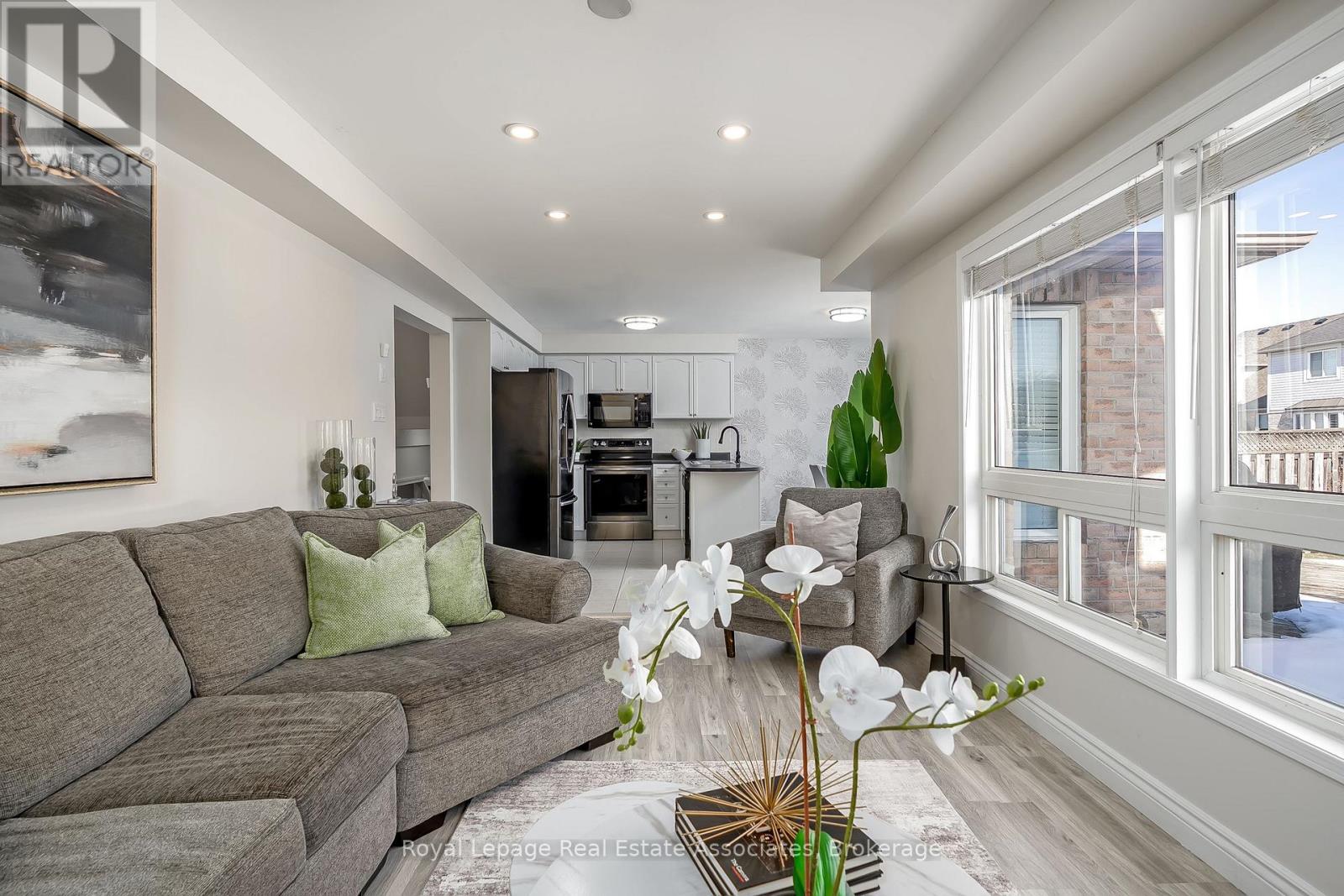 1130 Zimmerman Crescent, Milton, Ontario  L9T 5T2 - Photo 9 - W12851816