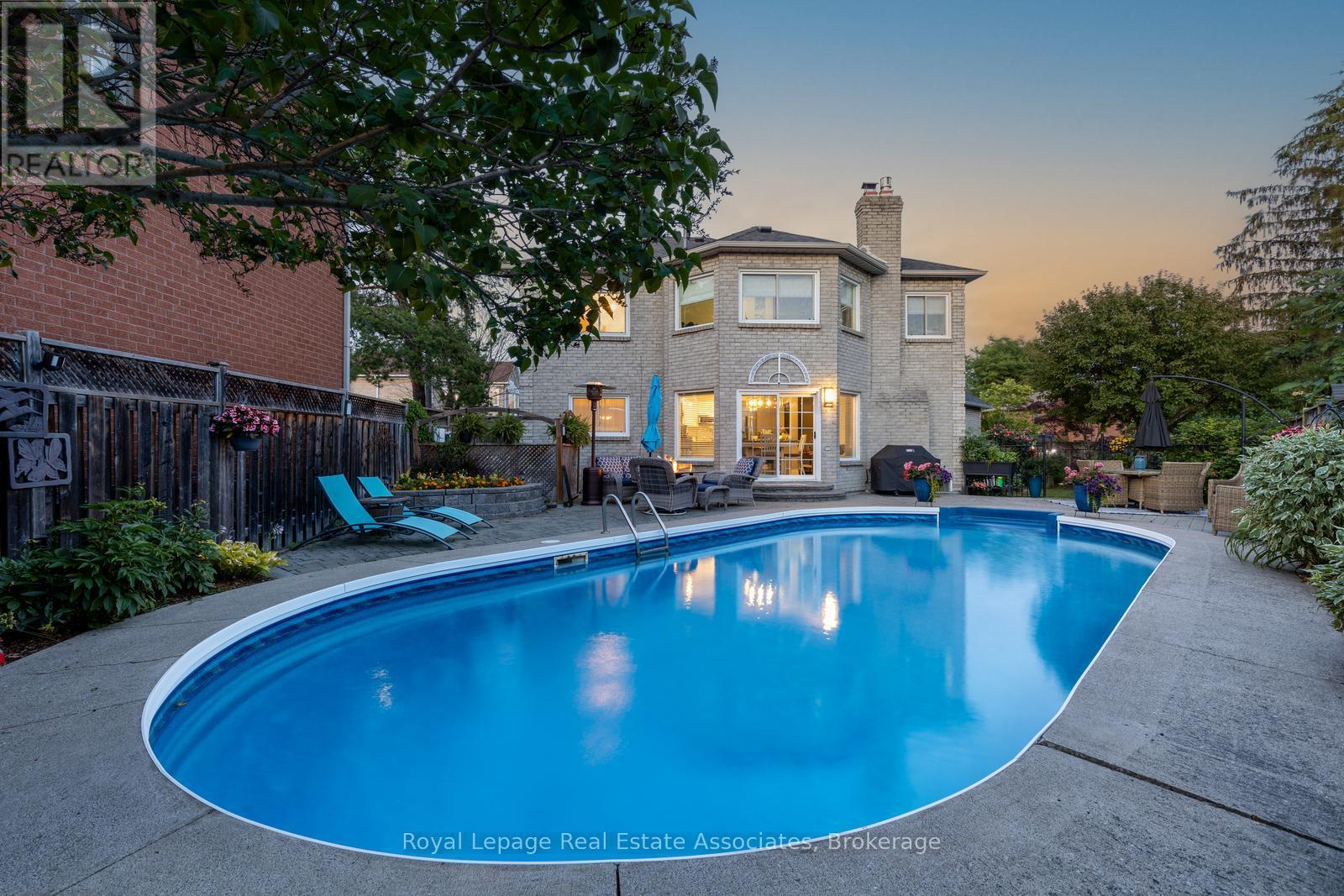 6762 Snow Goose Lane, Mississauga, Ontario  L5N 5J2 - Photo 2 - W12870326