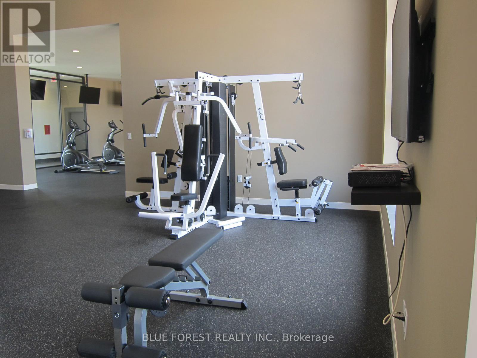 1208 - 240 Villagewalk Boulevard, London North, Ontario  N6G 0P6 - Photo 17 - X12871268