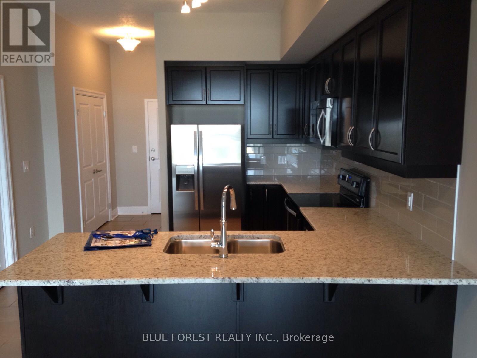 1208 - 240 Villagewalk Boulevard, London North, Ontario  N6G 0P6 - Photo 9 - X12871268