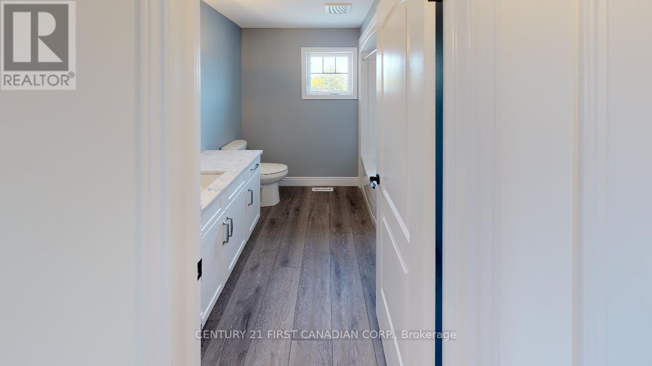 22 Postma Crescent, North Middlesex, Ontario  N0M 1A0 - Photo 19 - X12871320