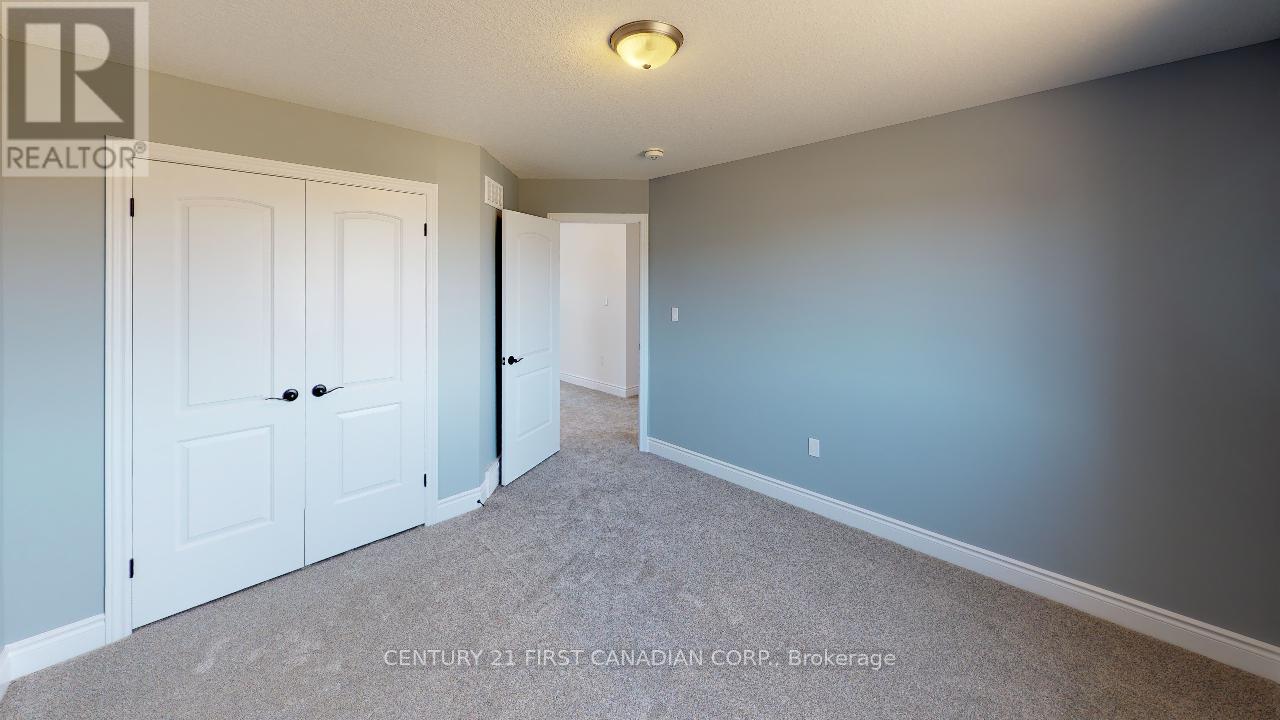 22 Postma Crescent, North Middlesex, Ontario  N0M 1A0 - Photo 20 - X12871320