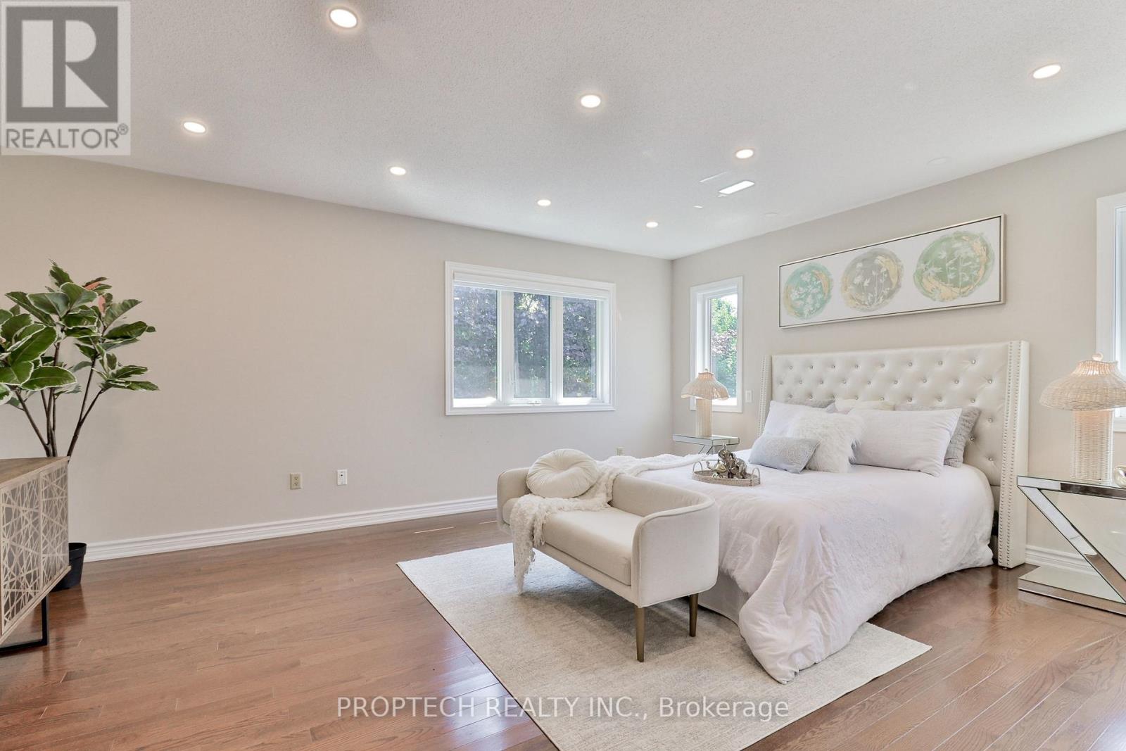 829 Quantra Crescent, Newmarket (Stonehaven-Wyndham), Ontario  L3X 1M8 - Photo 16 - N12871338