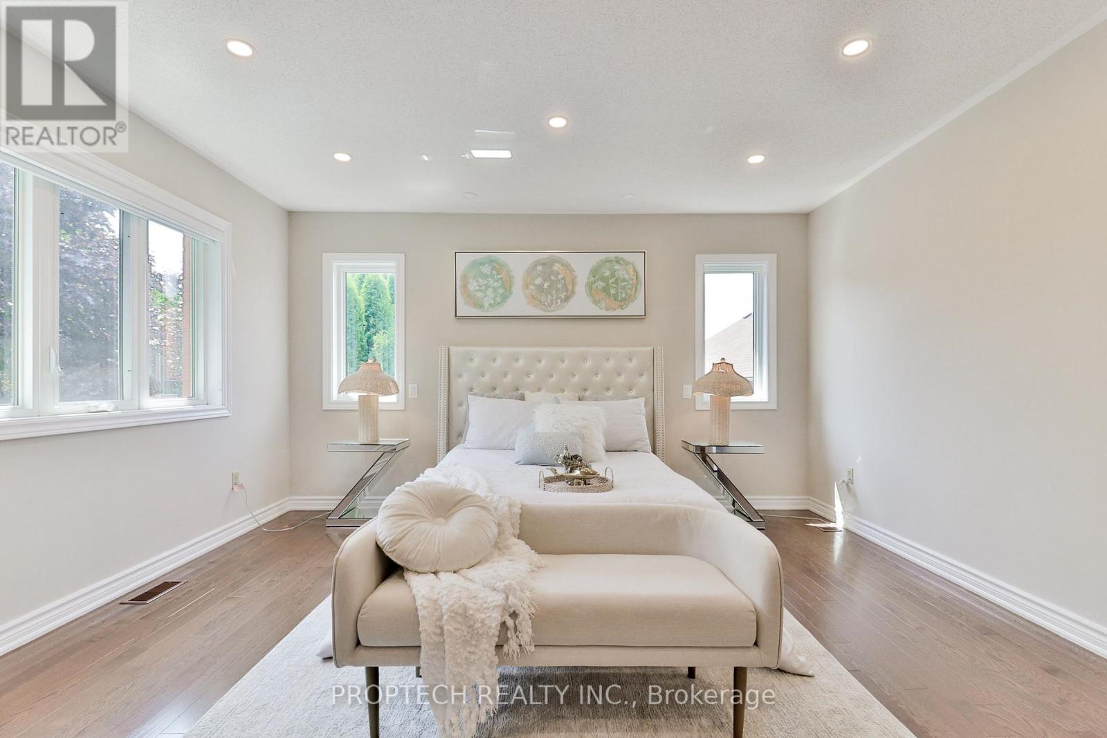 829 Quantra Crescent, Newmarket (Stonehaven-Wyndham), Ontario  L3X 1M8 - Photo 17 - N12871338