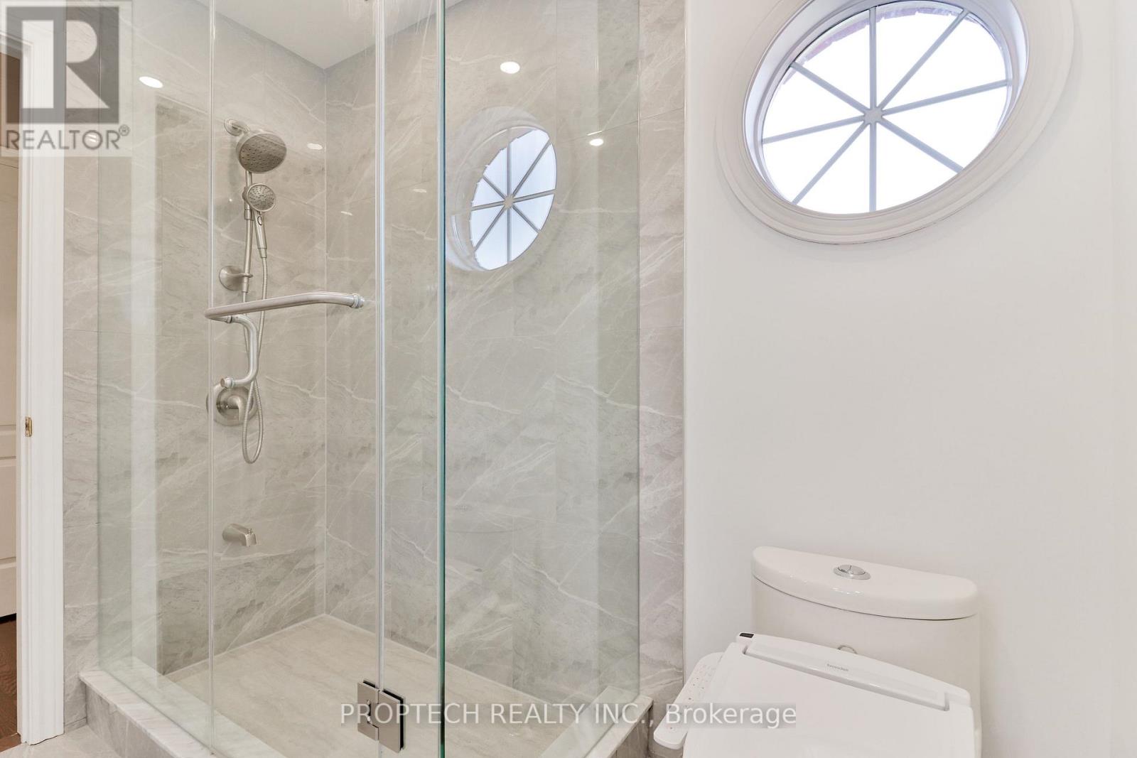 829 Quantra Crescent, Newmarket (Stonehaven-Wyndham), Ontario  L3X 1M8 - Photo 30 - N12871338