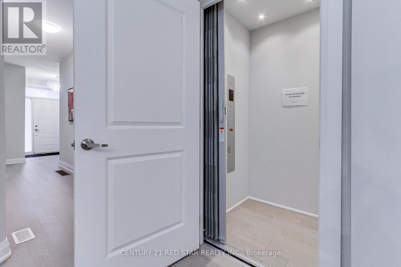 23 - 260 Eagle Street, Newmarket, Ontario  L3Y 1K1 - Photo 11 - N12871348