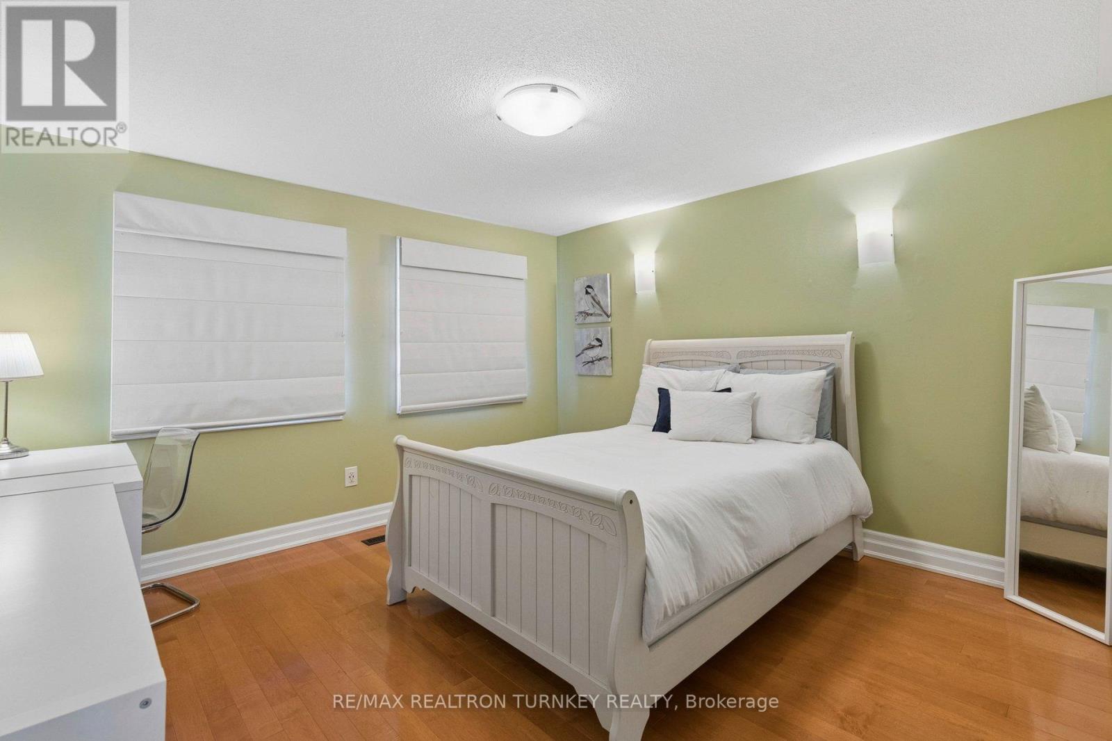 22 Trillium Drive, Aurora, Ontario  L4G 5X9 - Photo 22 - N12871372