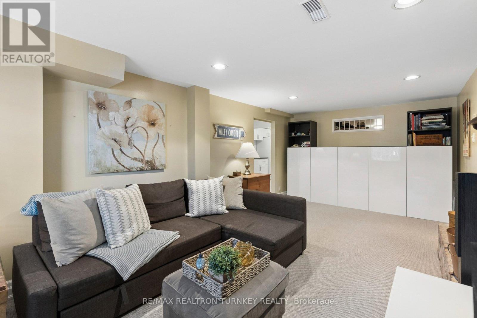 22 Trillium Drive, Aurora, Ontario  L4G 5X9 - Photo 26 - N12871372