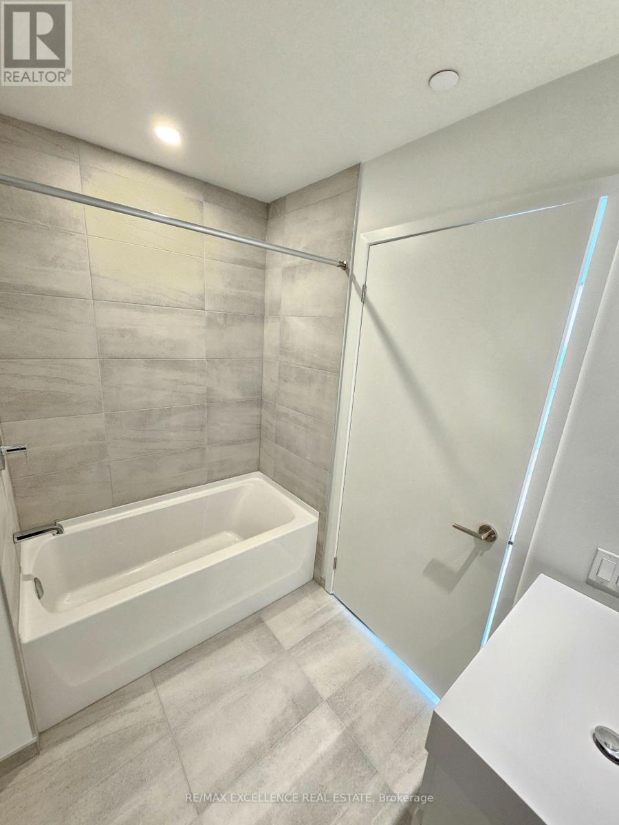 1202 - 39 Mary Street, Barrie (City Centre), Ontario  L4N 1S9 - Photo 21 - S12871290