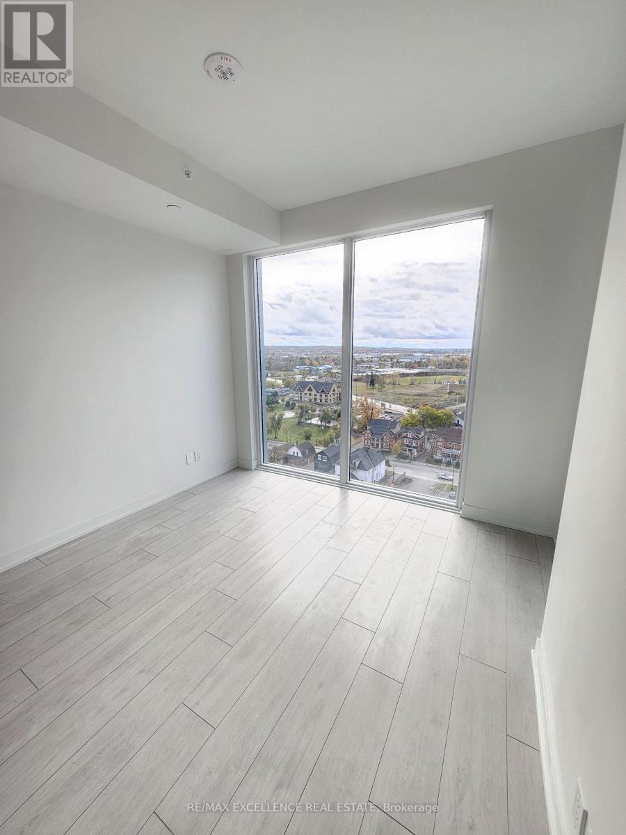 1202 - 39 Mary Street, Barrie (City Centre), Ontario  L4N 1S9 - Photo 9 - S12871290