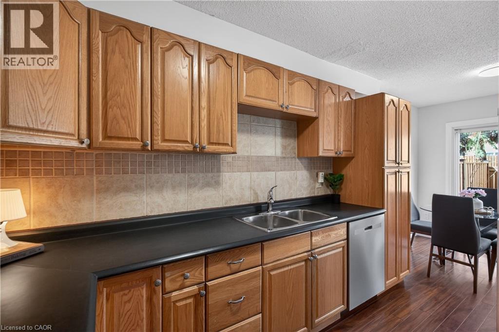 2185 Fairchild Boulevard Unit# 51, Burlington, Ontario  L7P 3P6 - Photo 19 - 40809308