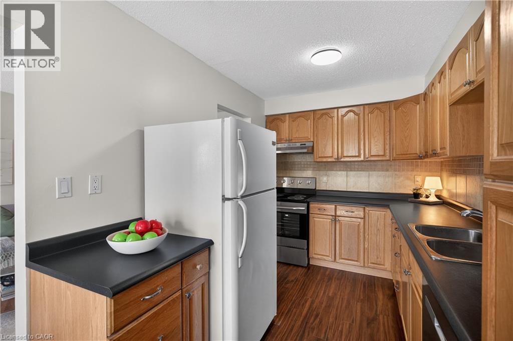 2185 Fairchild Boulevard Unit# 51, Burlington, Ontario  L7P 3P6 - Photo 15 - 40809308